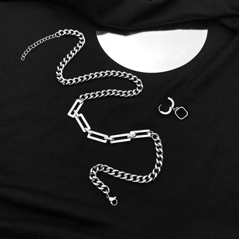Void Pendant Chain